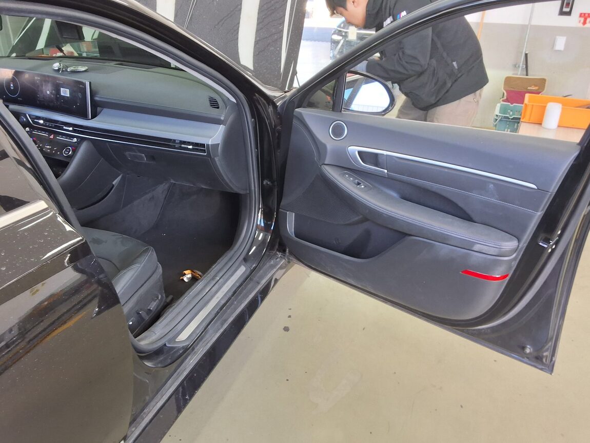 HYUNDAI SONATA THE EDGE GASOLINE 2.0 INSPIRATION 2024 - zdjęcie 14