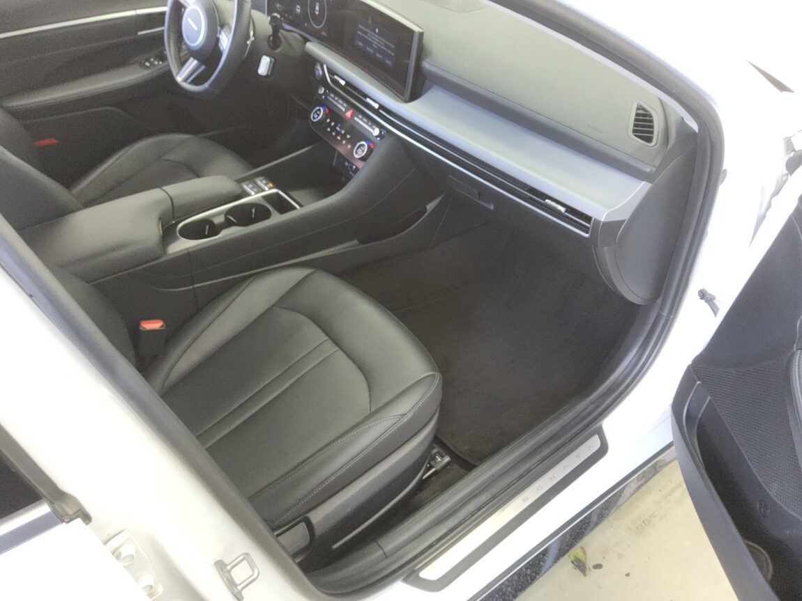 HYUNDAI SONATA THE EDGE GASOLINE 2.0 PREMIUM 2025 - zdjęcie 14
