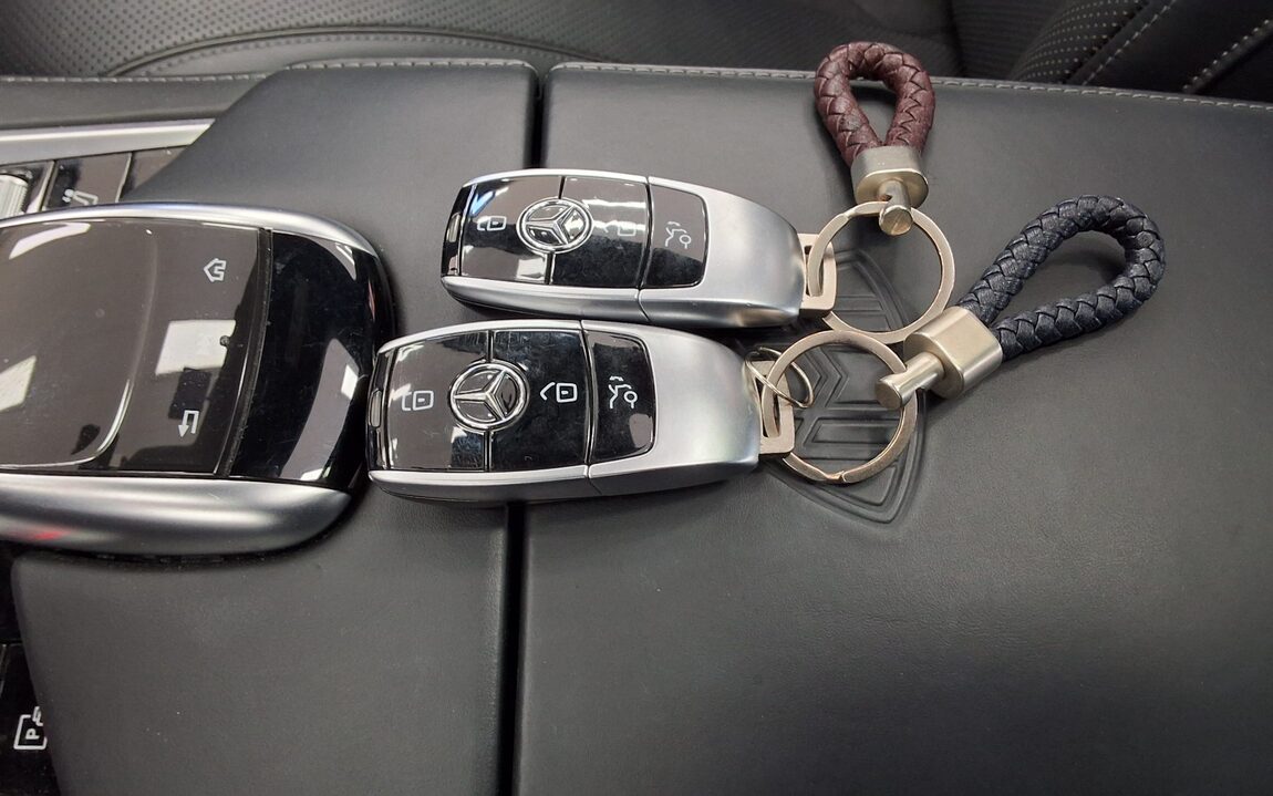 MERCEDES-BENZ S-CLASS (6TH GEN) MAYBACH S560 2020 - zdjęcie 21