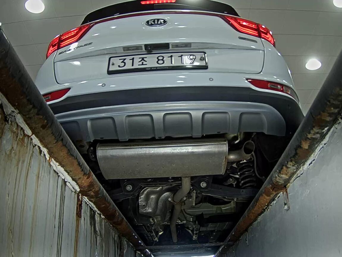 KIA NEW SPORTAGE 1.7 2WD NOBLESSE 2018 - zdjęcie 8
