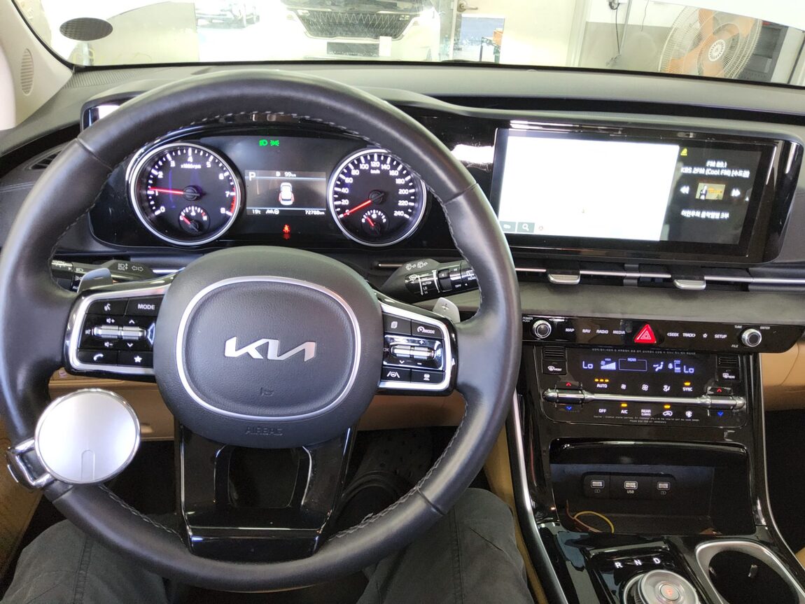 KIA NEW CARNIVAL (KA4) 9-SEATER GASOLINE NOBLESSE 2023 - zdjęcie 17
