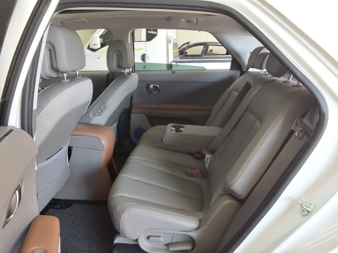 HYUNDAI IONIQ 5 EV 2WD LONG RANGE PRESTIGE 2024 - zdjęcie 13