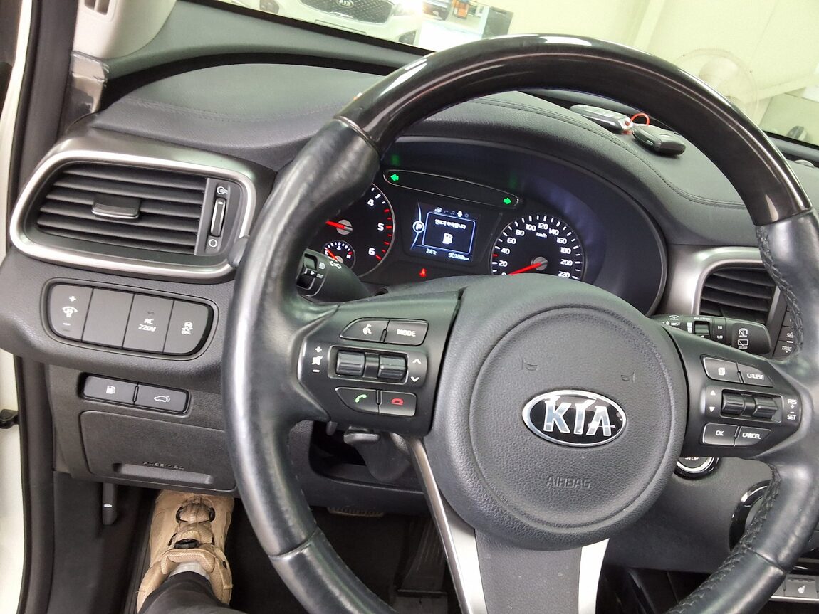 KIA ALL NEW SORENTO R2.0 4WD NOBLESSE 2015 - zdjęcie 23