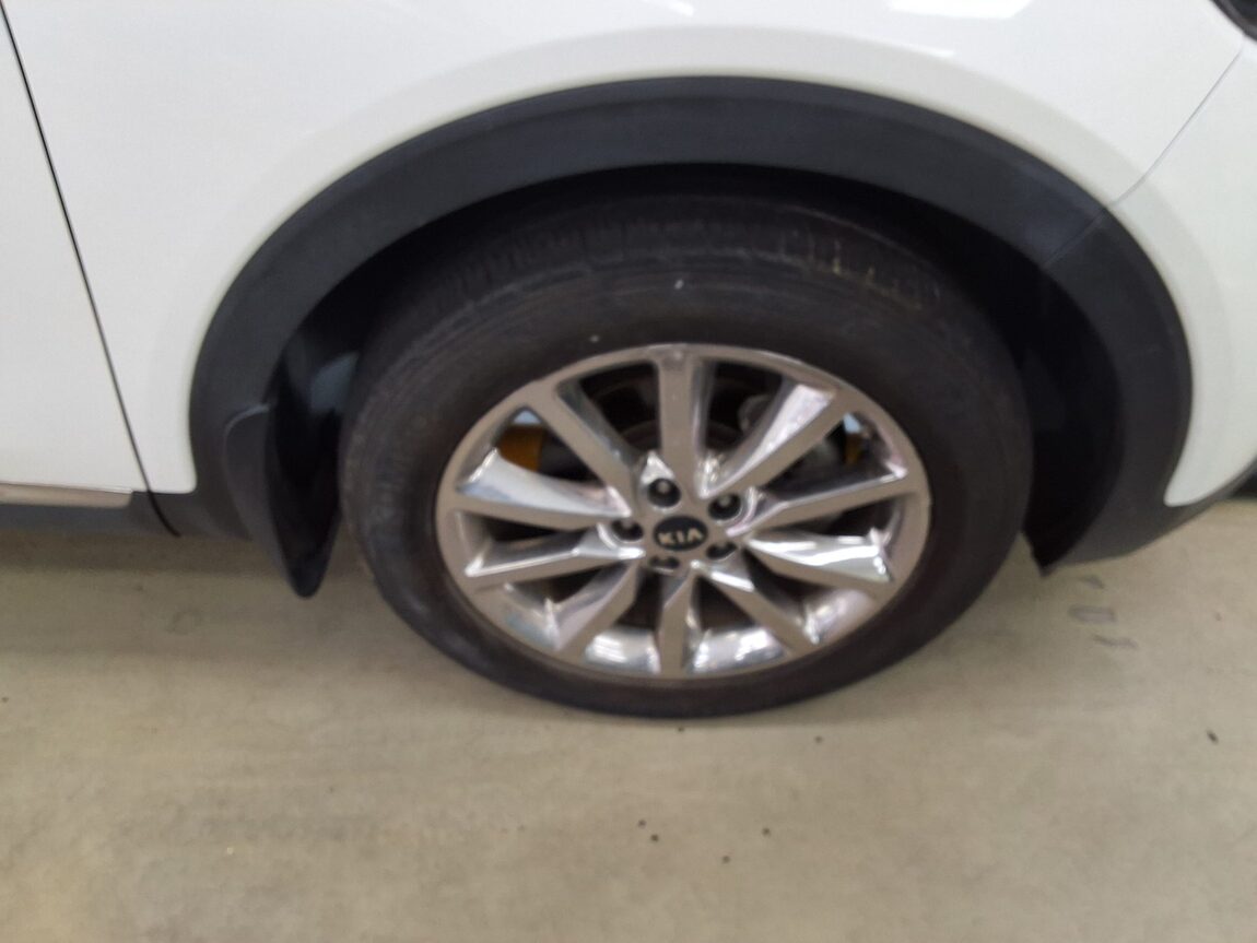 KIA ALL NEW SORENTO R2.0 4WD NOBLESSE 2015 - zdjęcie 21
