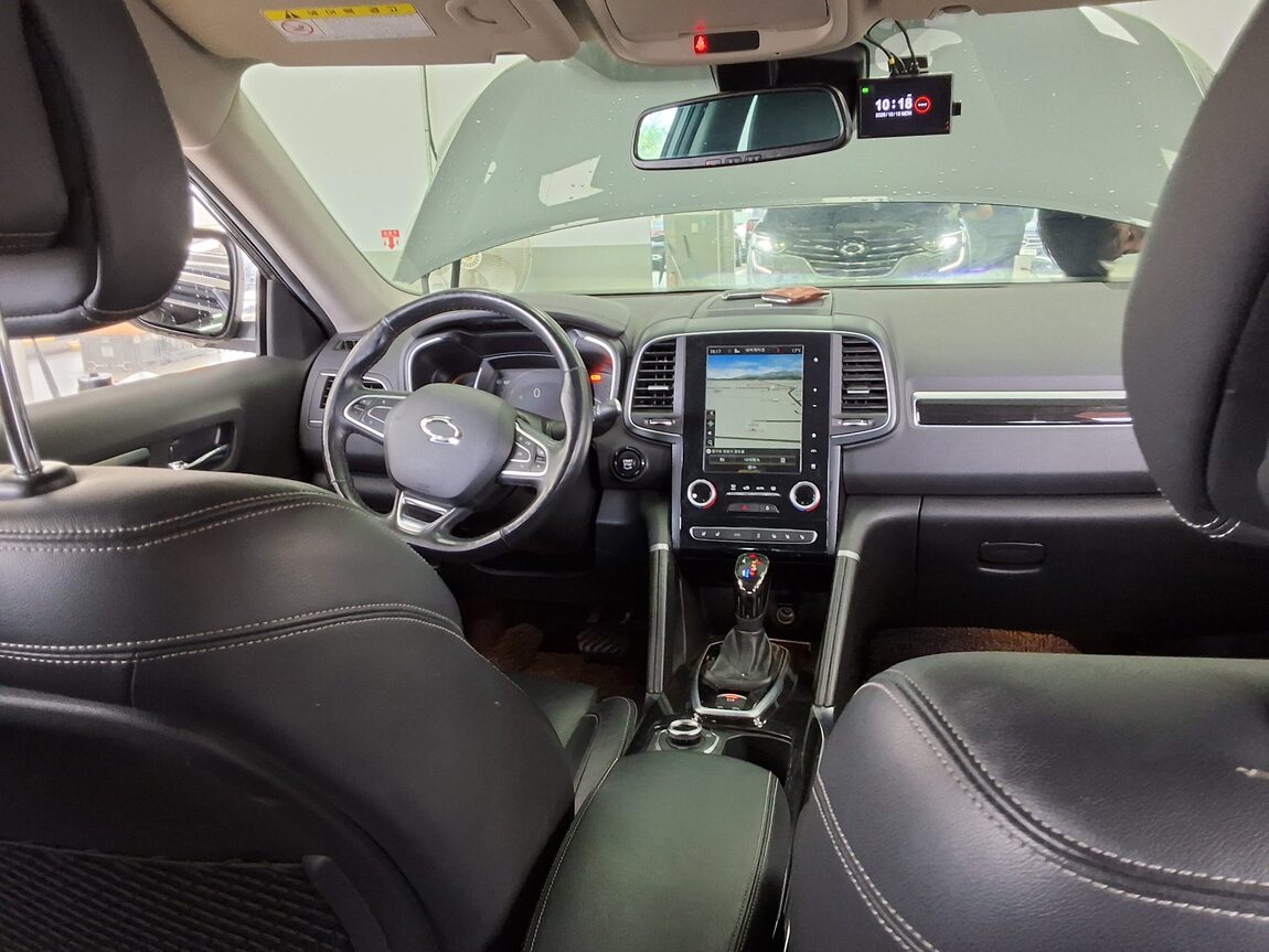 RENAULT (SAMSUNG) QM6 2.0 dCi 2WD RE SIGNATURE 2017 - zdjęcie 11