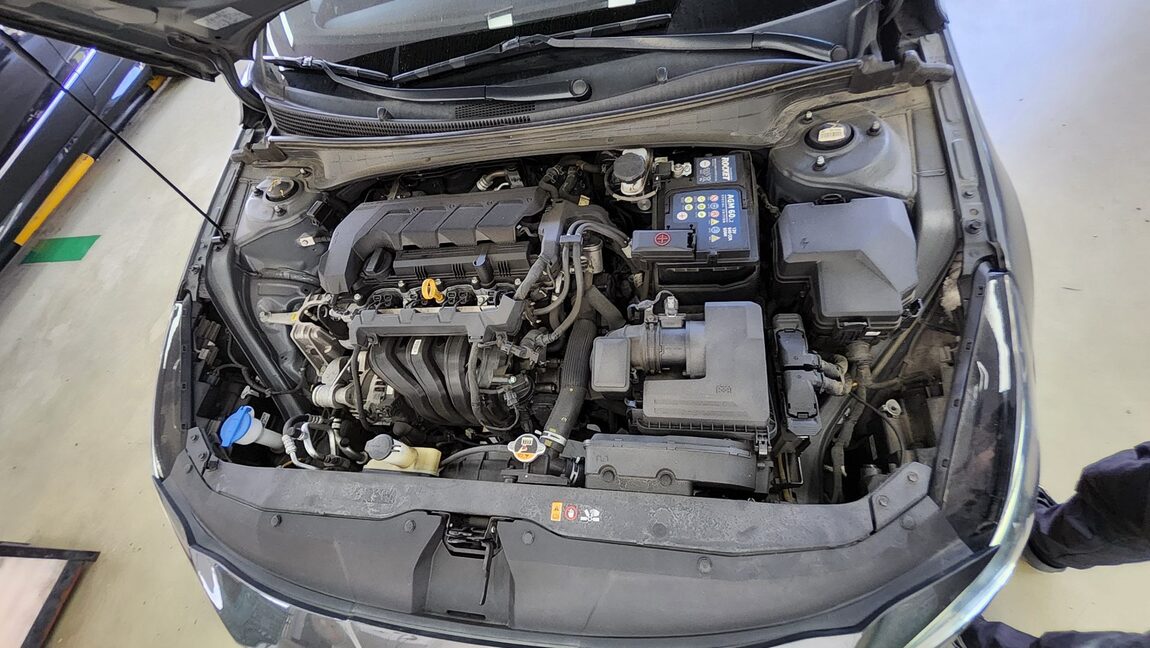 HYUNDAI AVANTE (CN7) 1.6 GASOLINE INSPIRATION 2021 - zdjęcie 22