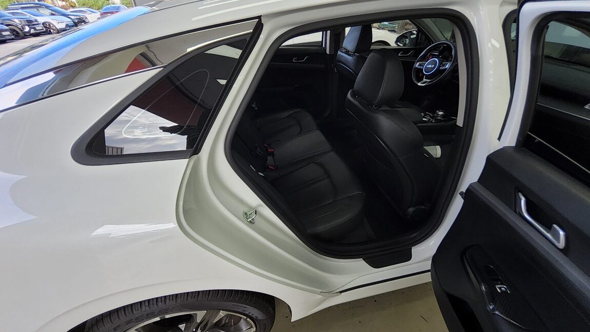 KIA NEW K5 (DL3) 2.0 GASOLINE PRESTIGE 2023 - zdjęcie 13