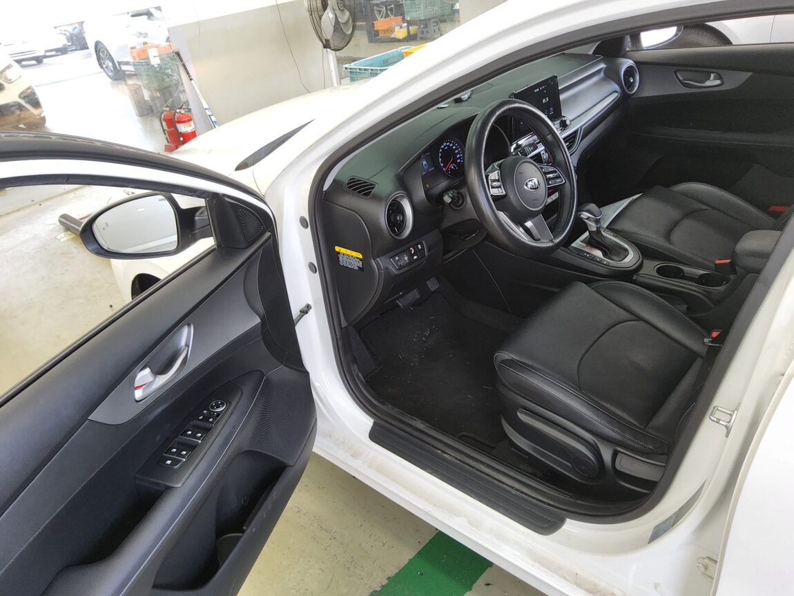 KIA ALL NEW K3 1.6 GASOLINE LUXURY 2020 - zdjęcie 10