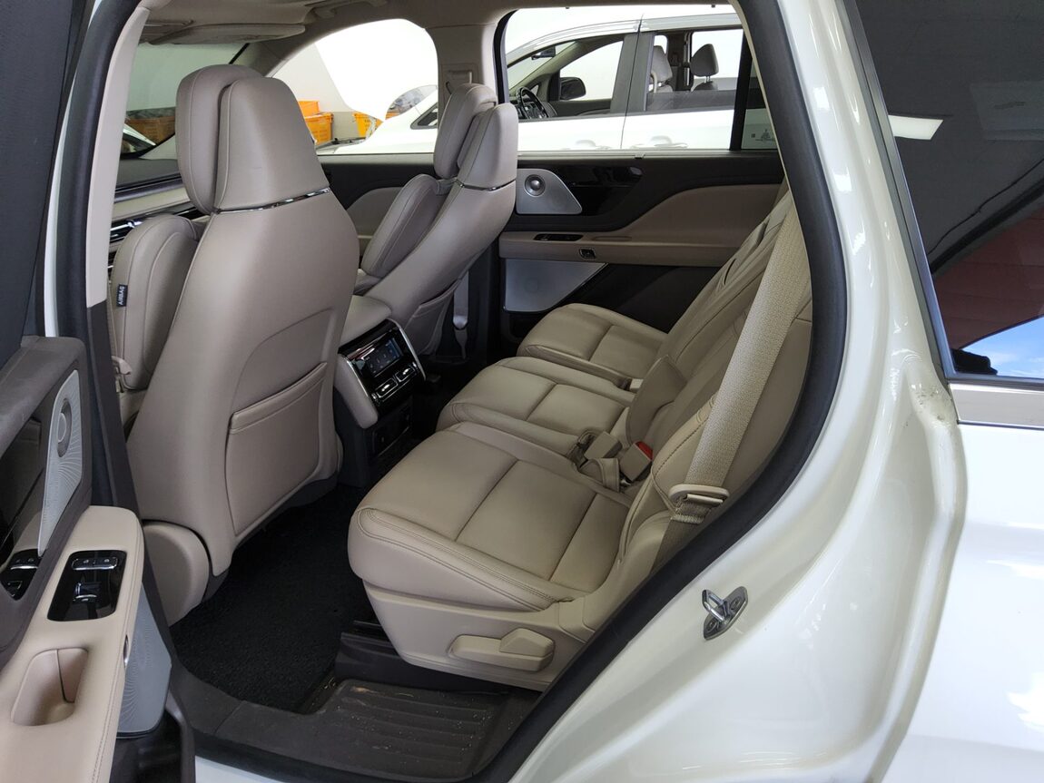 LINCOLN AVIATOR (2ND GEN) 3.0 V6 AWD RESERVE 2023 - zdjęcie 12