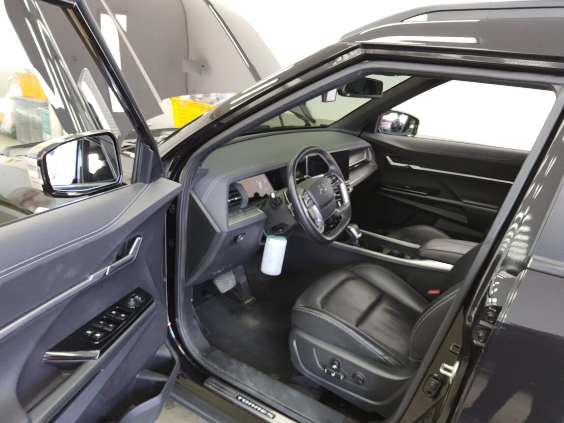KG MOBILITY (SSANGYONG) TORRES 1.5 GDI-T 2WD T7 2023 - zdjęcie 10
