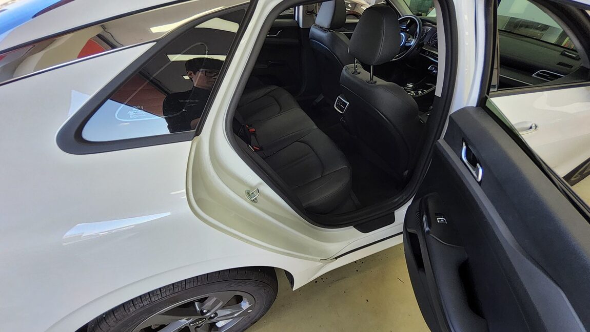 KIA NEW K5 (DL3) 2.0 LPI RENTAL CAR STANDARD 2023 - zdjęcie 13