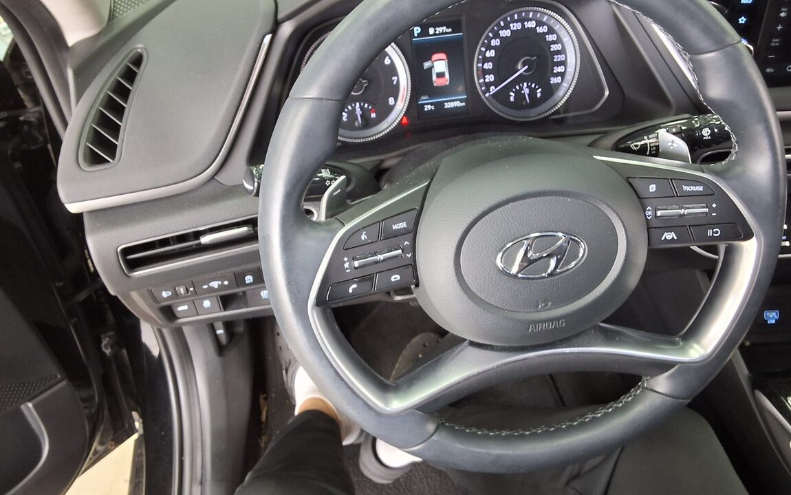 HYUNDAI SONATA (DN8) G2.0 MODERN 2023 - zdjęcie 17