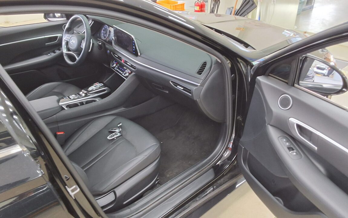 HYUNDAI SONATA (DN8) G2.0 MODERN 2023 - zdjęcie 14