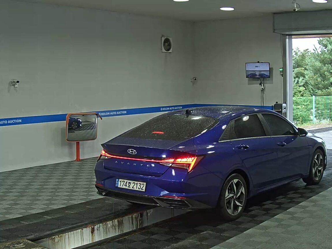 HYUNDAI AVANTE (CN7) 1.6 GASOLINE INSPIRATION 2023 - zdjęcie 5