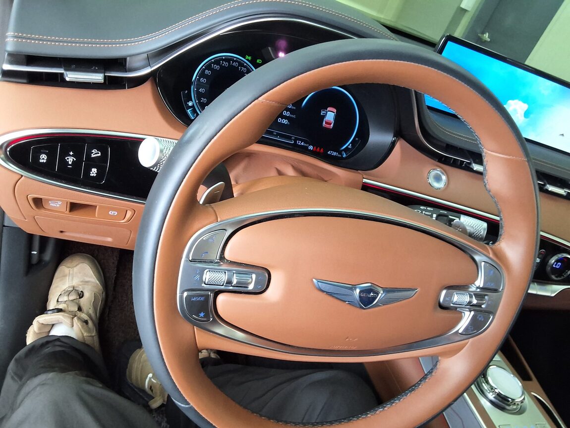 GENESIS GV70 2.5T AWD BASE MODEL 2023 - zdjęcie 23