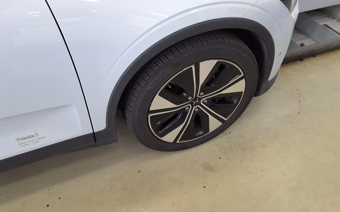 POLESTAR POLESTAR 2 LONG RANGE SINGLE MOTOR 2023 - zdjęcie 27