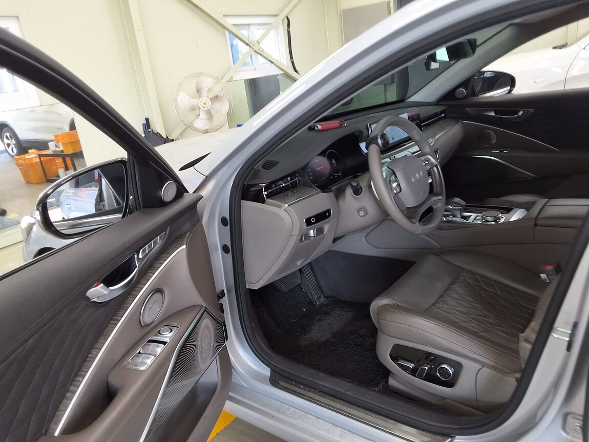 KIA THE NEW K9 (RJ) 3.8 GASOLINE AWD PLATINUM BEST SELECTION I 2022 - zdjęcie 11