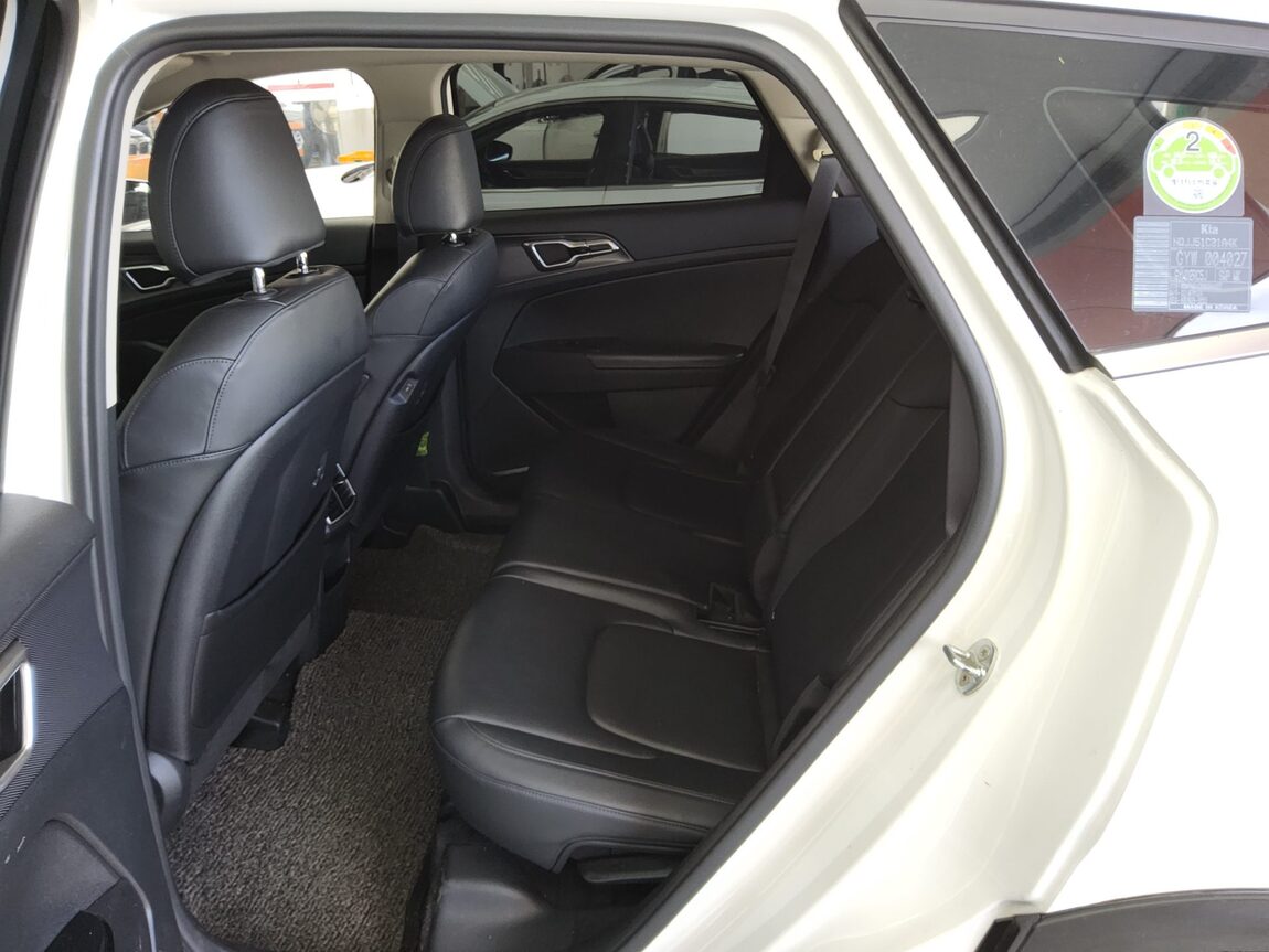 KIA THE ALL NEW SPORTAGE 2.0 DIESEL 2WD NOBLESSE 2022 - zdjęcie 12