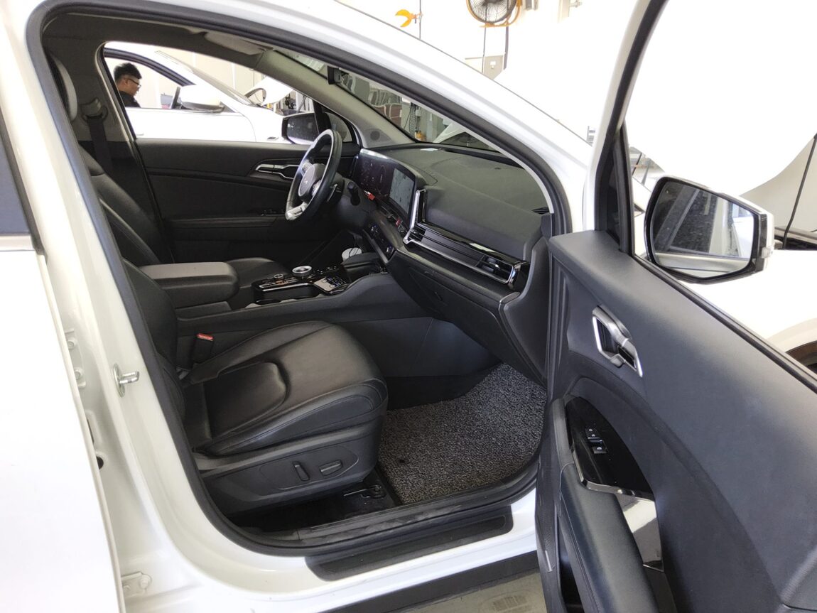 KIA THE ALL NEW SPORTAGE 2.0 DIESEL 2WD NOBLESSE 2022 - zdjęcie 14
