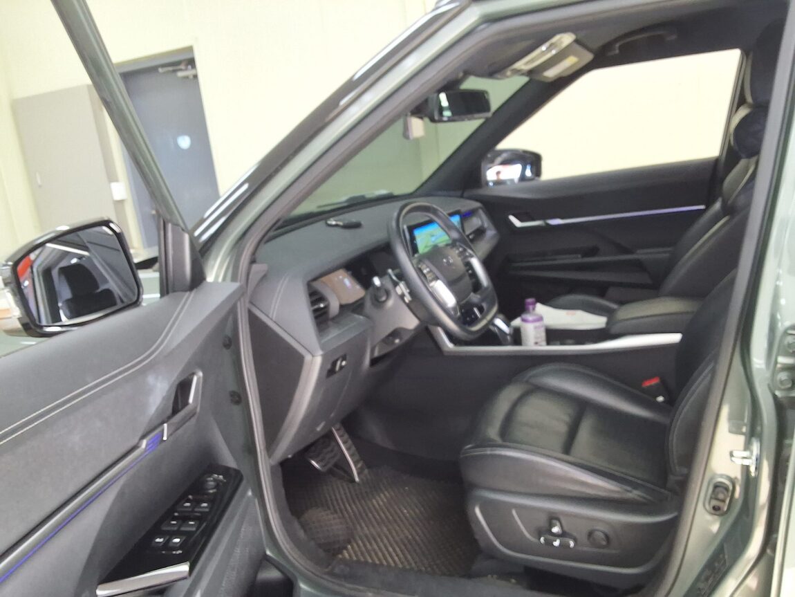 KG MOBILITY (SSANGYONG) TORRES 1.5 GDI-T 2WD T7 2023 - zdjęcie 11