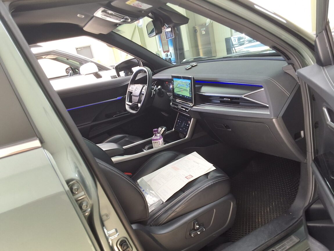 KG MOBILITY (SSANGYONG) TORRES 1.5 GDI-T 2WD T7 2023 - zdjęcie 15