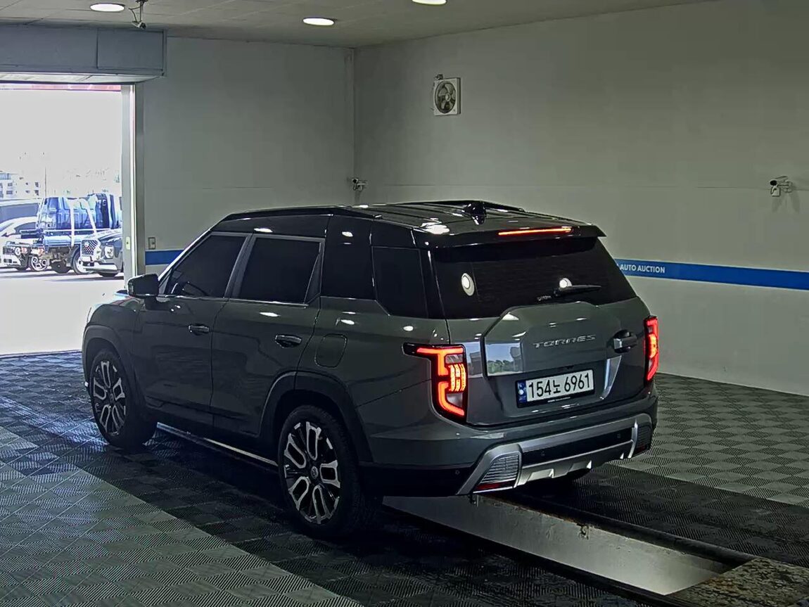 KG MOBILITY (SSANGYONG) TORRES 1.5 GDI-T 2WD T7 2023 - zdjęcie 6