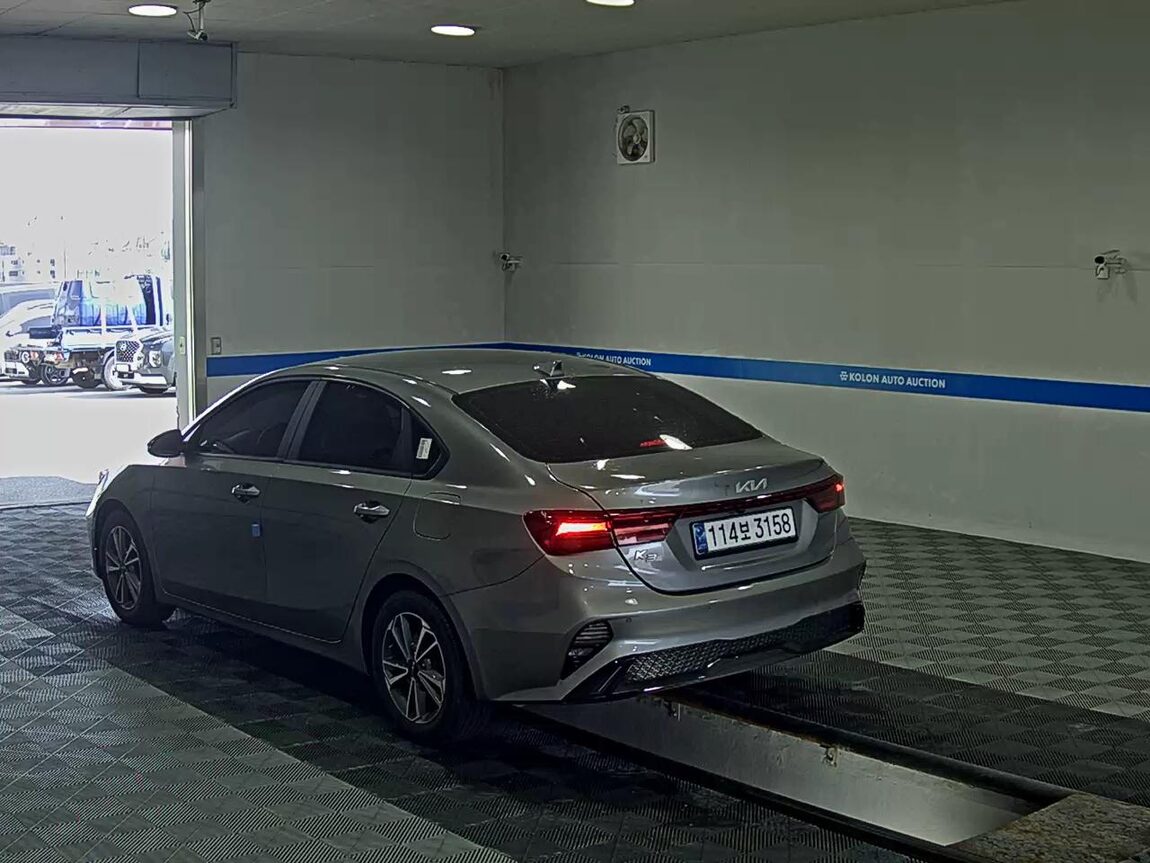 KIA THE NEW K3 1.6 GASOLINE PRESTIGE 2023 - zdjęcie 6