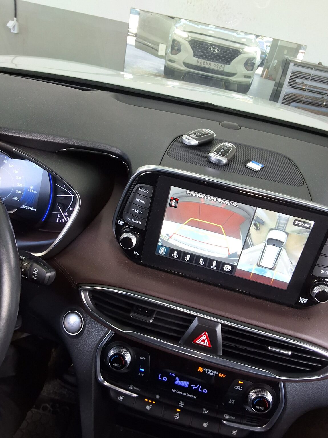HYUNDAI SANTA FE (TM) R2.2 4WD INSPIRATION 2019 - zdjęcie 17