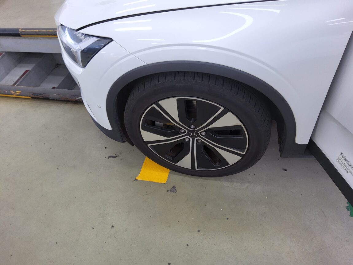POLESTAR POLESTAR 2 LONG RANGE SINGLE MOTOR 2023 - zdjęcie 24
