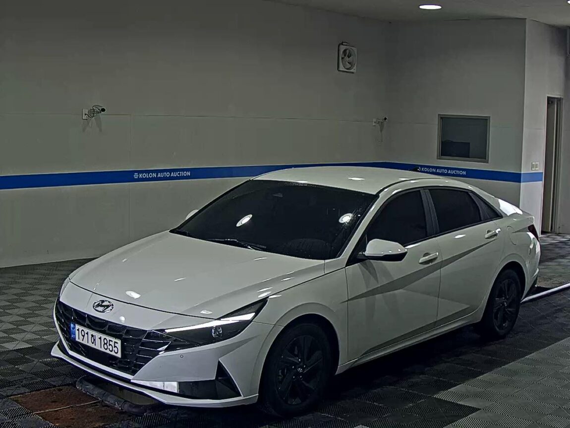 HYUNDAI AVANTE (CN7) 1.6 GASOLINE MODERN 2023 - zdjęcie 2
