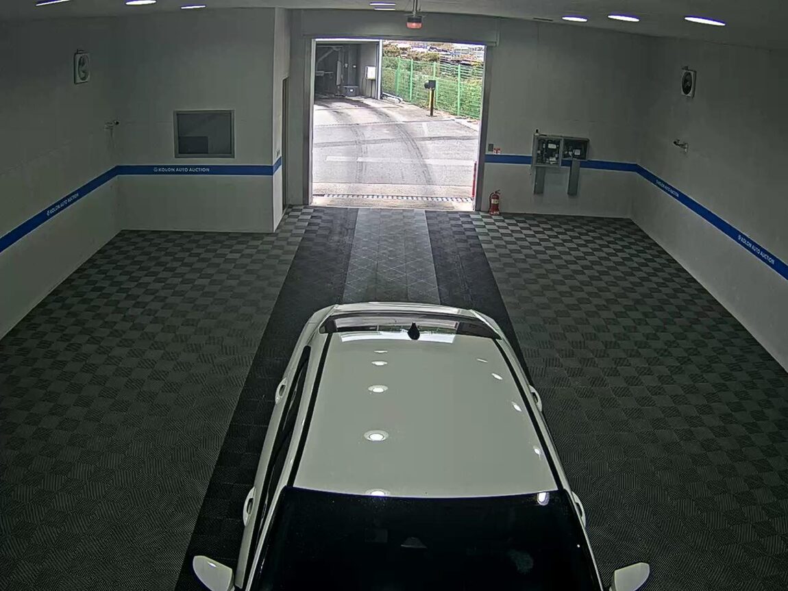 HYUNDAI AVANTE (CN7) 1.6 GASOLINE MODERN 2023 - zdjęcie 7