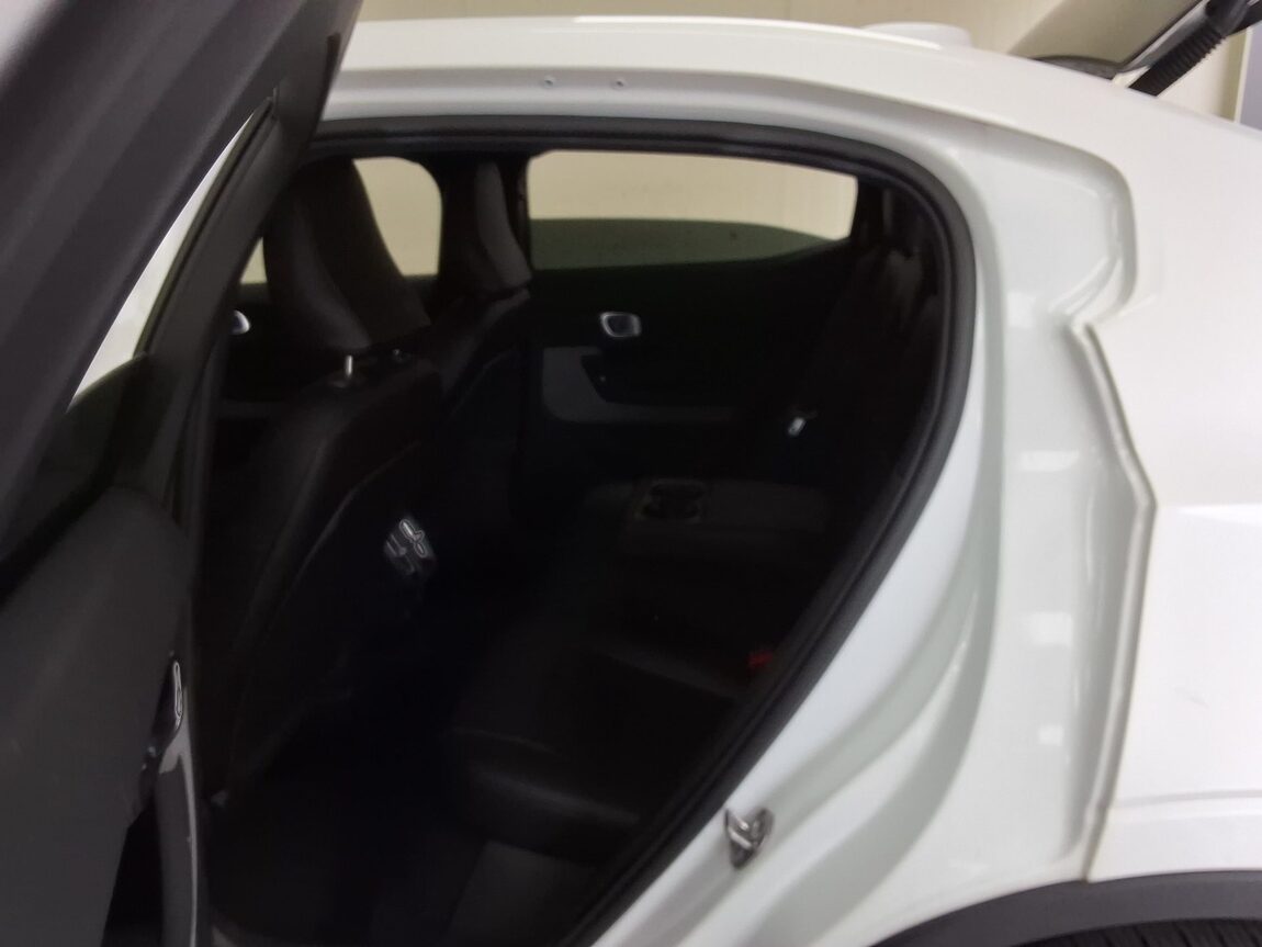 POLESTAR POLESTAR 2 LONG RANGE SINGLE MOTOR 2023 - zdjęcie 13