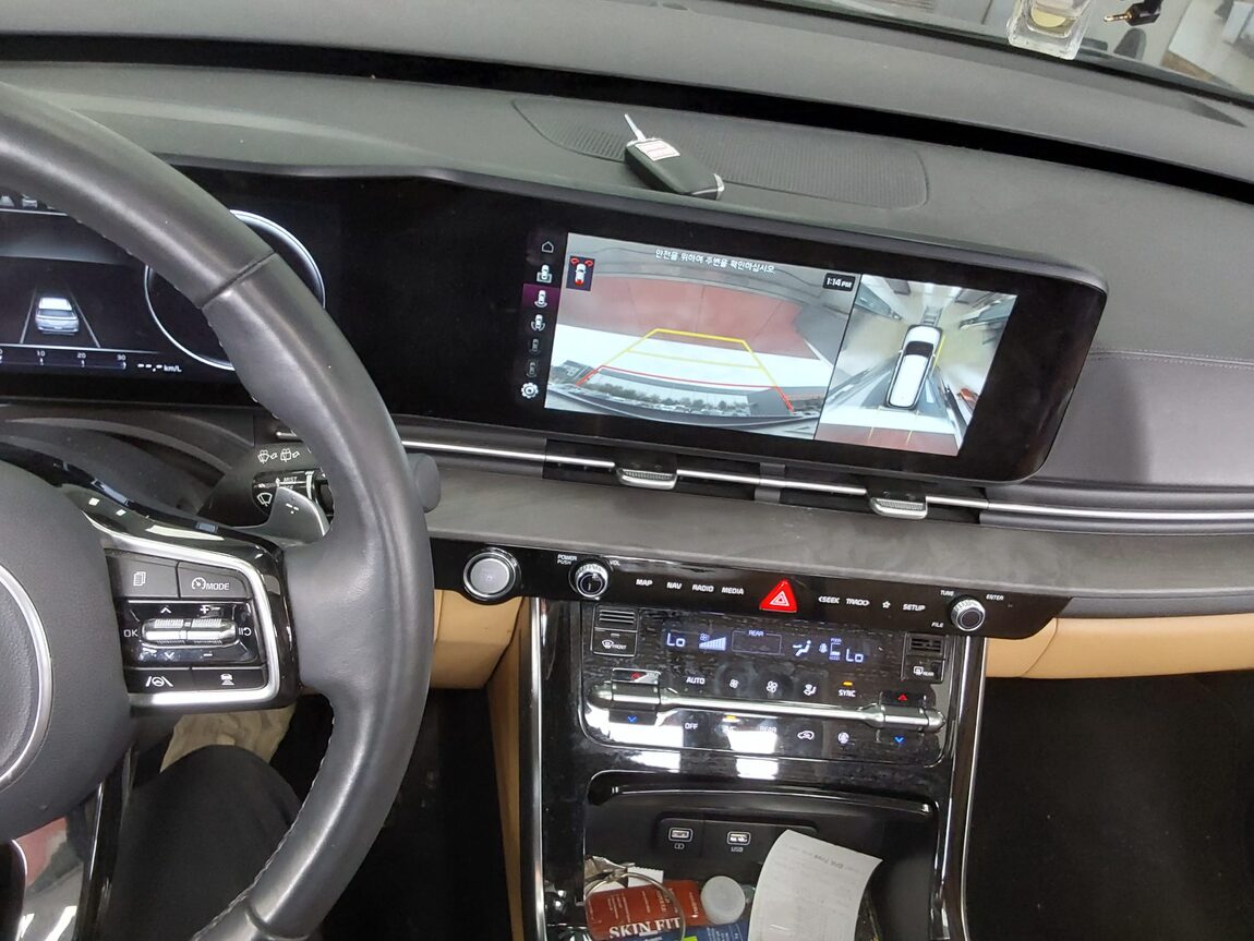 KIA NEW CARNIVAL (KA4) 9-SEATER DIESEL SIGNATURE 2023 - zdjęcie 17