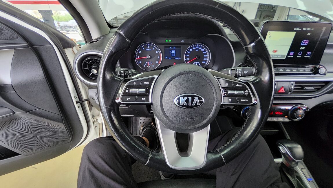 KIA ALL NEW K3 1.6 GASOLINE LUXURY 2020 - zdjęcie 17