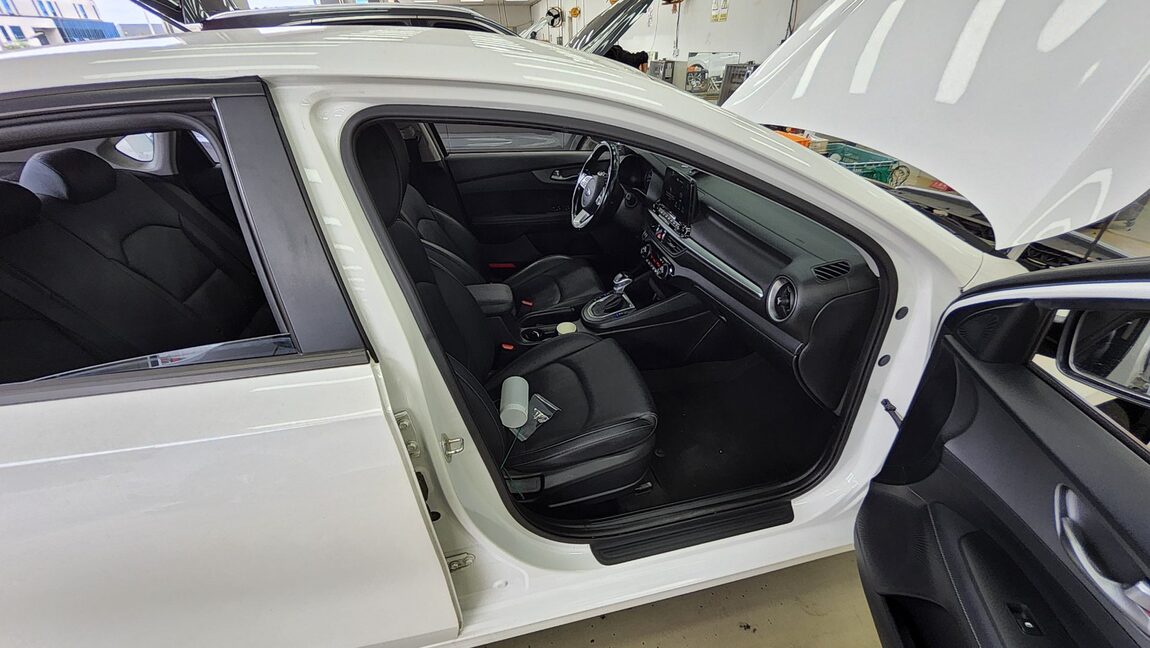 KIA ALL NEW K3 1.6 GASOLINE LUXURY 2020 - zdjęcie 14