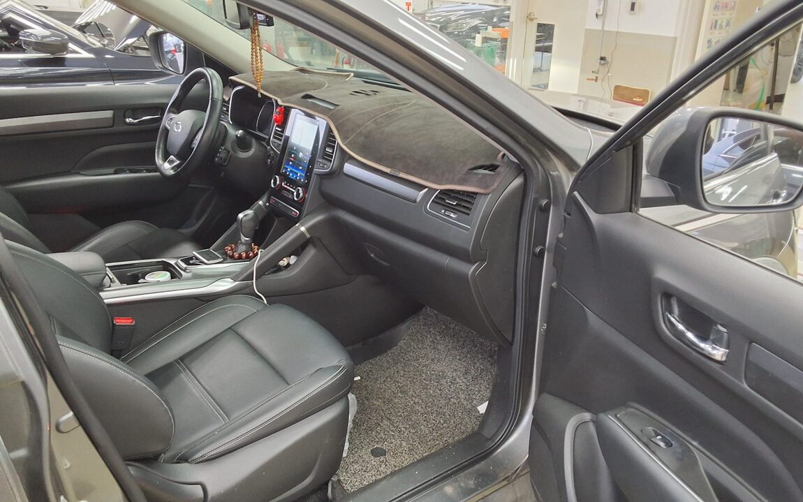 RENAULT (SAMSUNG) QM6 2.0 GDe 2WD LE 2019 - zdjęcie 14