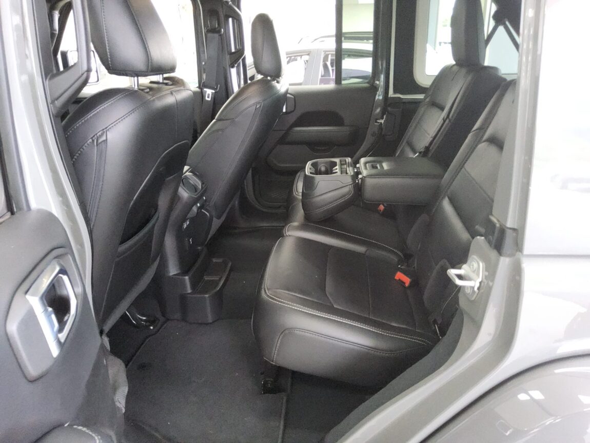 JEEP WRANGLER (JL) 2.0 OVERLAND 4DR 2022 - zdjęcie 12