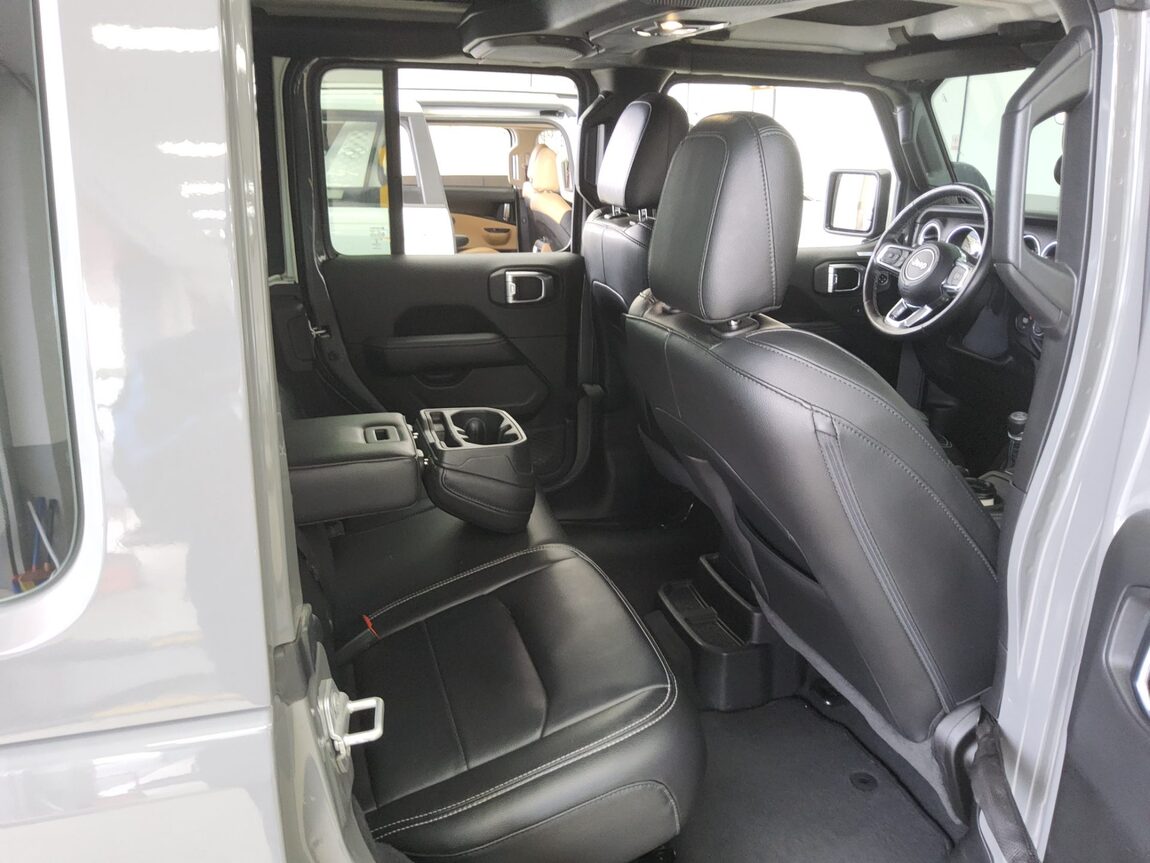 JEEP WRANGLER (JL) 2.0 OVERLAND 4DR 2022 - zdjęcie 13
