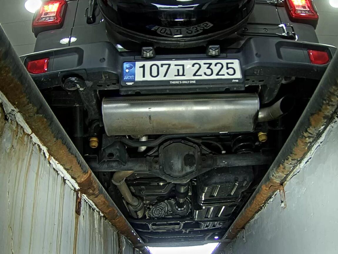 JEEP WRANGLER (JL) 2.0 OVERLAND 4DR 2022 - zdjęcie 8