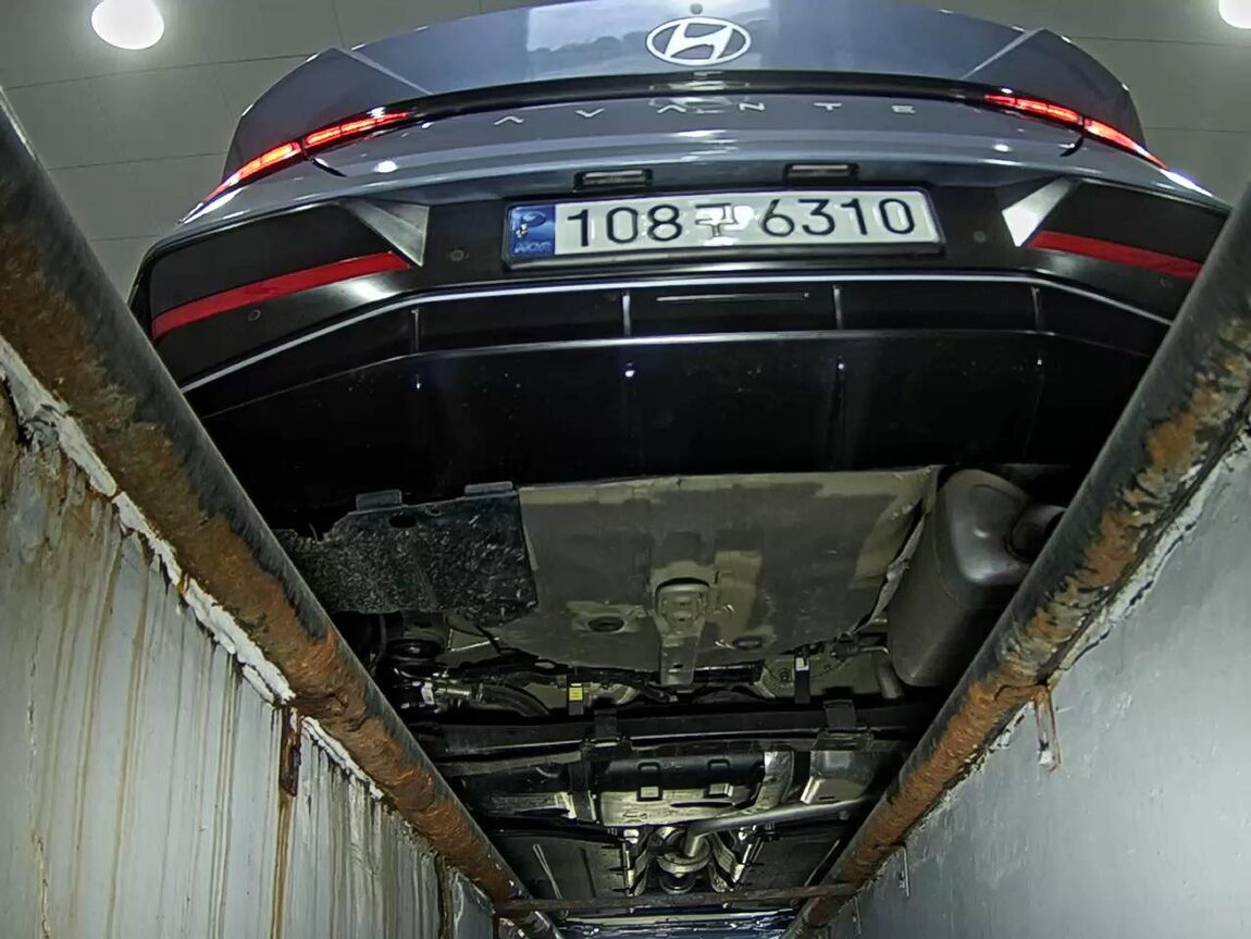 HYUNDAI THE NEW AVANTE (CN7) GASOLINE 1.6 INSPIRATION 2024 - zdjęcie 8