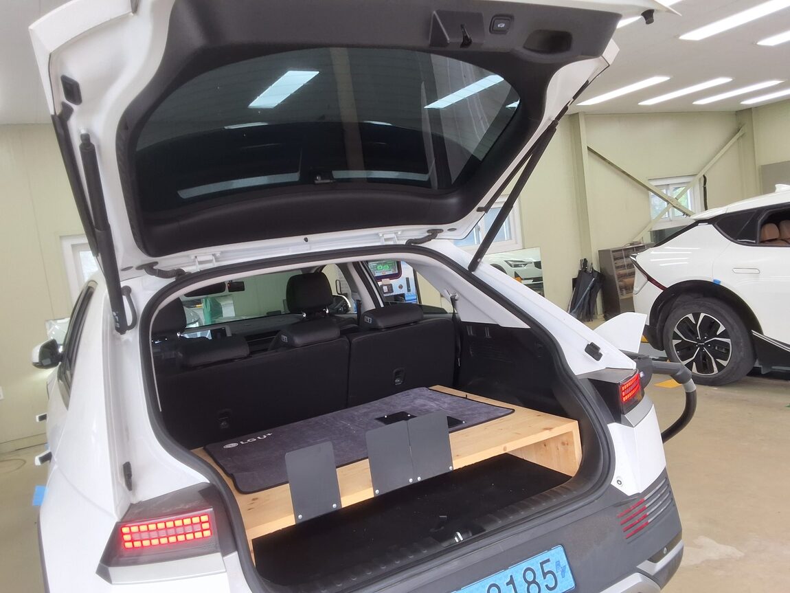 HYUNDAI IONIQ 5 EV AWD LONG RANGE EXCLUSIVE 2022 - zdjęcie 16