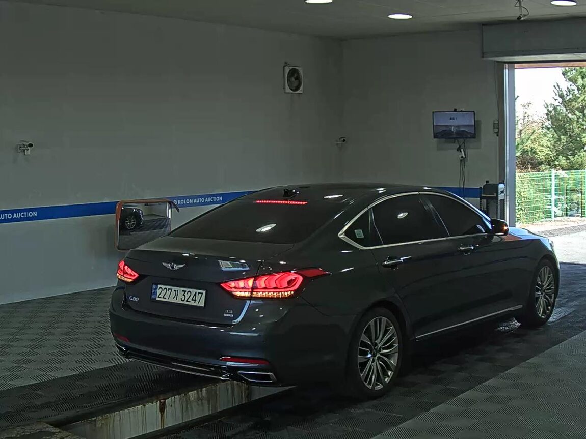 GENESIS G80 3.3 GDi AWD PRESTIGE 2018 - zdjęcie 5