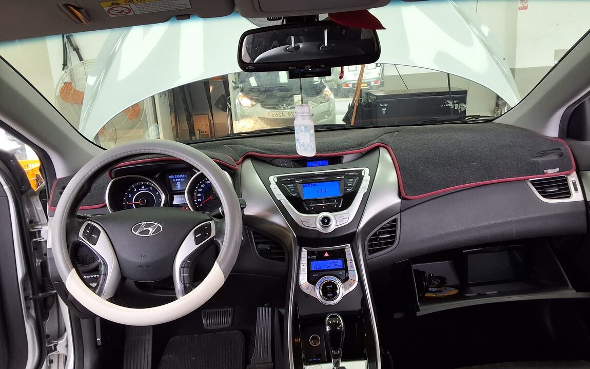 HYUNDAI AVANTE MD M16 GDi PREMIER 2012 - zdjęcie 11