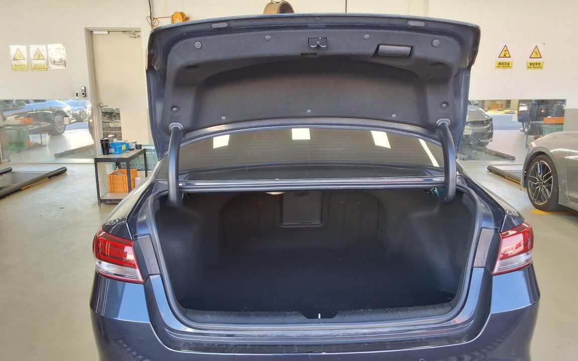 KIA NEW K5 2.0 GASOLINE NOBLESSE SX 2016 - zdjęcie 15