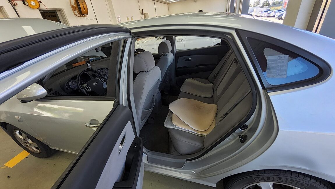 HYUNDAI AVANTE HD 1.6 VGT DIESEL S16 LUXURY 2007 - zdjęcie 12