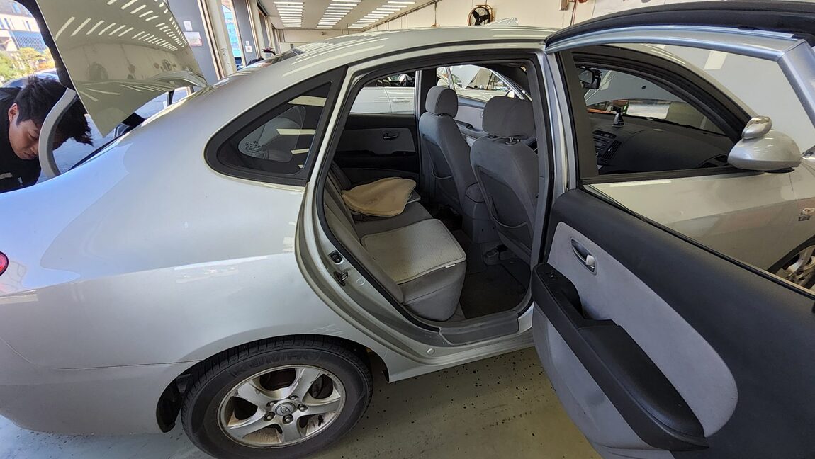 HYUNDAI AVANTE HD 1.6 VGT DIESEL S16 LUXURY 2007 - zdjęcie 13