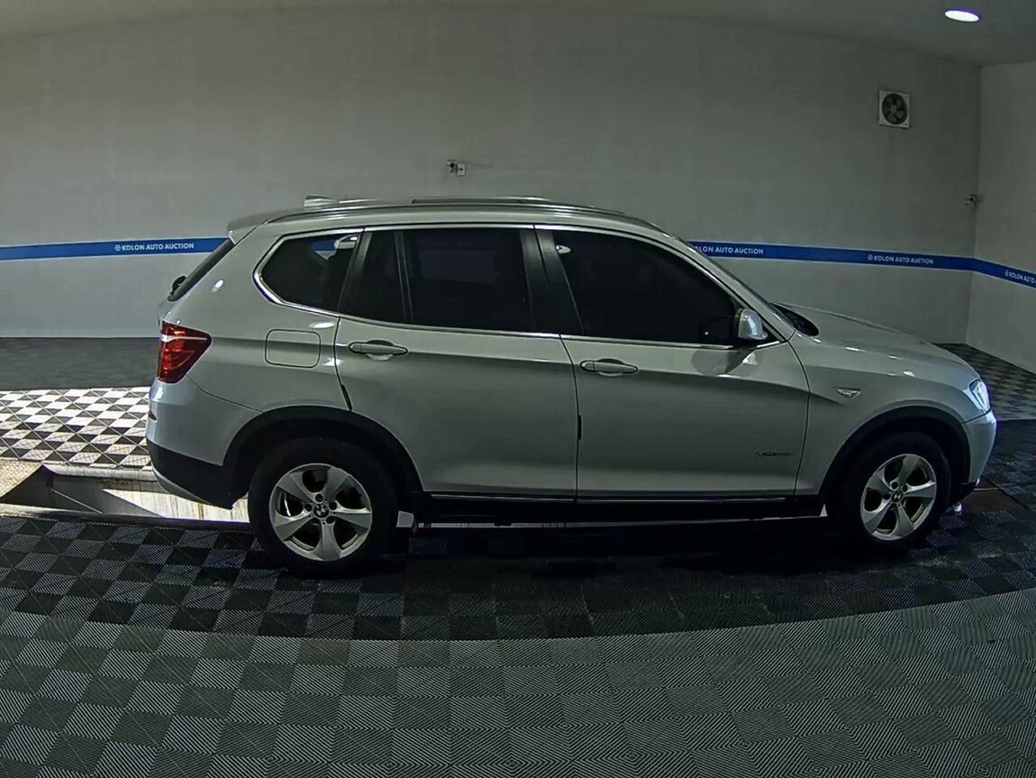 BMW X3 (2ND GEN) 20d xDRIVE HIGH 2014 - zdjęcie 4