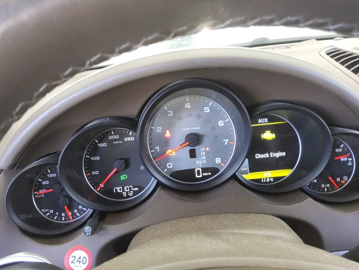PORSCHE CAYENNE (2ND GEN) 4.8 S 2011 - zdjęcie 9