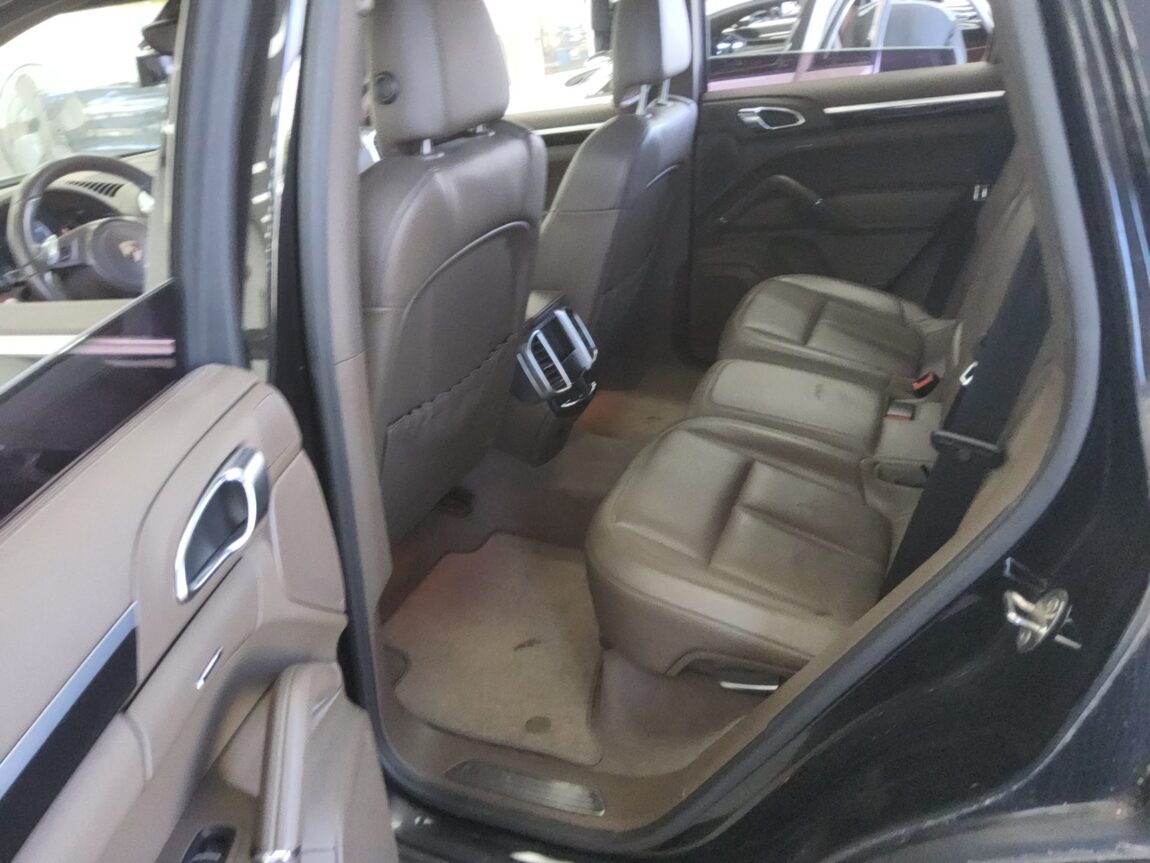 PORSCHE CAYENNE (2ND GEN) 4.8 S 2011 - zdjęcie 12