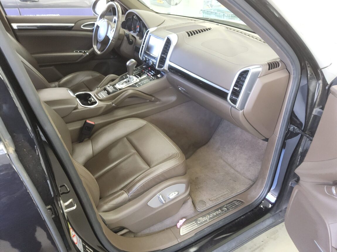 PORSCHE CAYENNE (2ND GEN) 4.8 S 2011 - zdjęcie 14